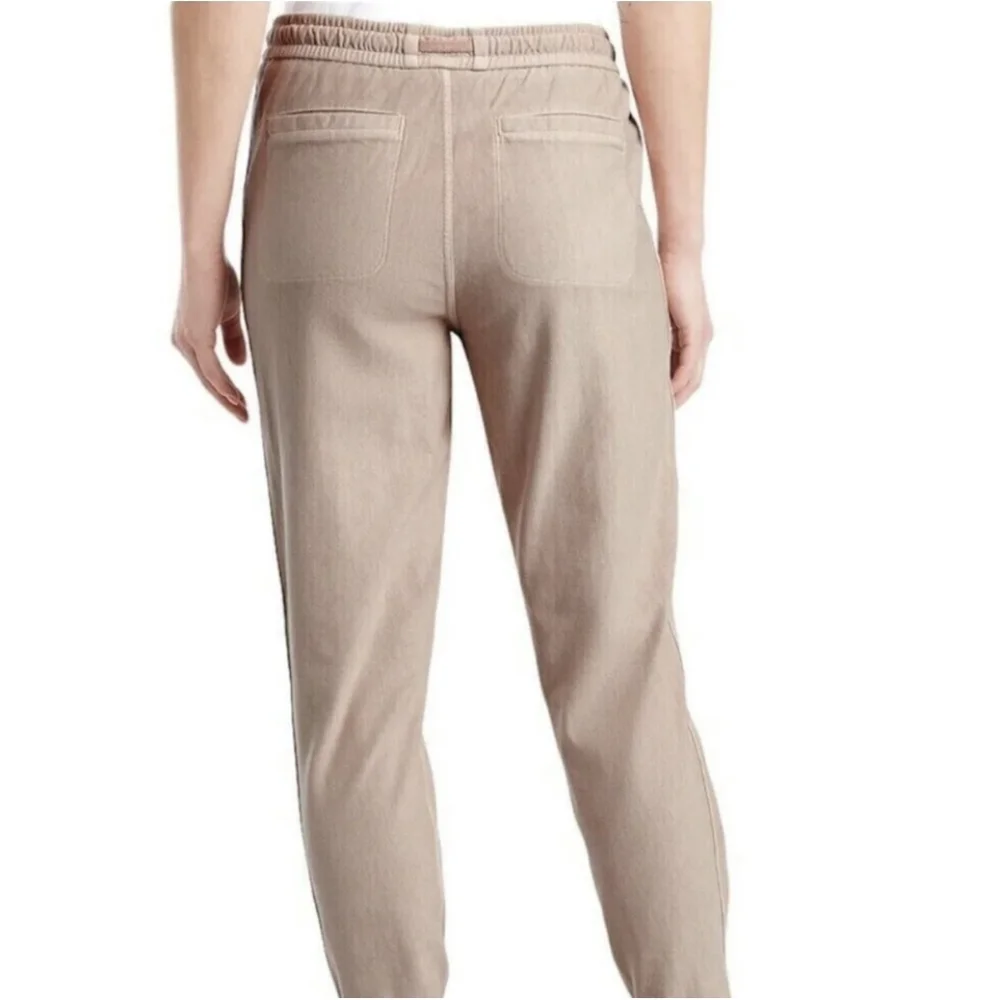 🏷️ ATHLETA Farallon Jogger  Mocha Latte Brown Size 26 - Picture 4 of 6